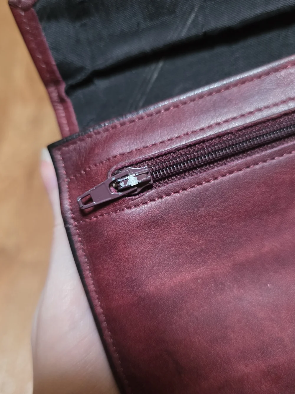 Vintage Rolfs Burgundy Red Cowhide Leather Wallet